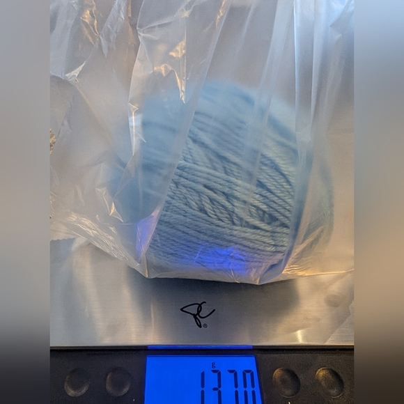 yarn soft blue, 137 g. Vintage quality yarn - Picture 3 of 4